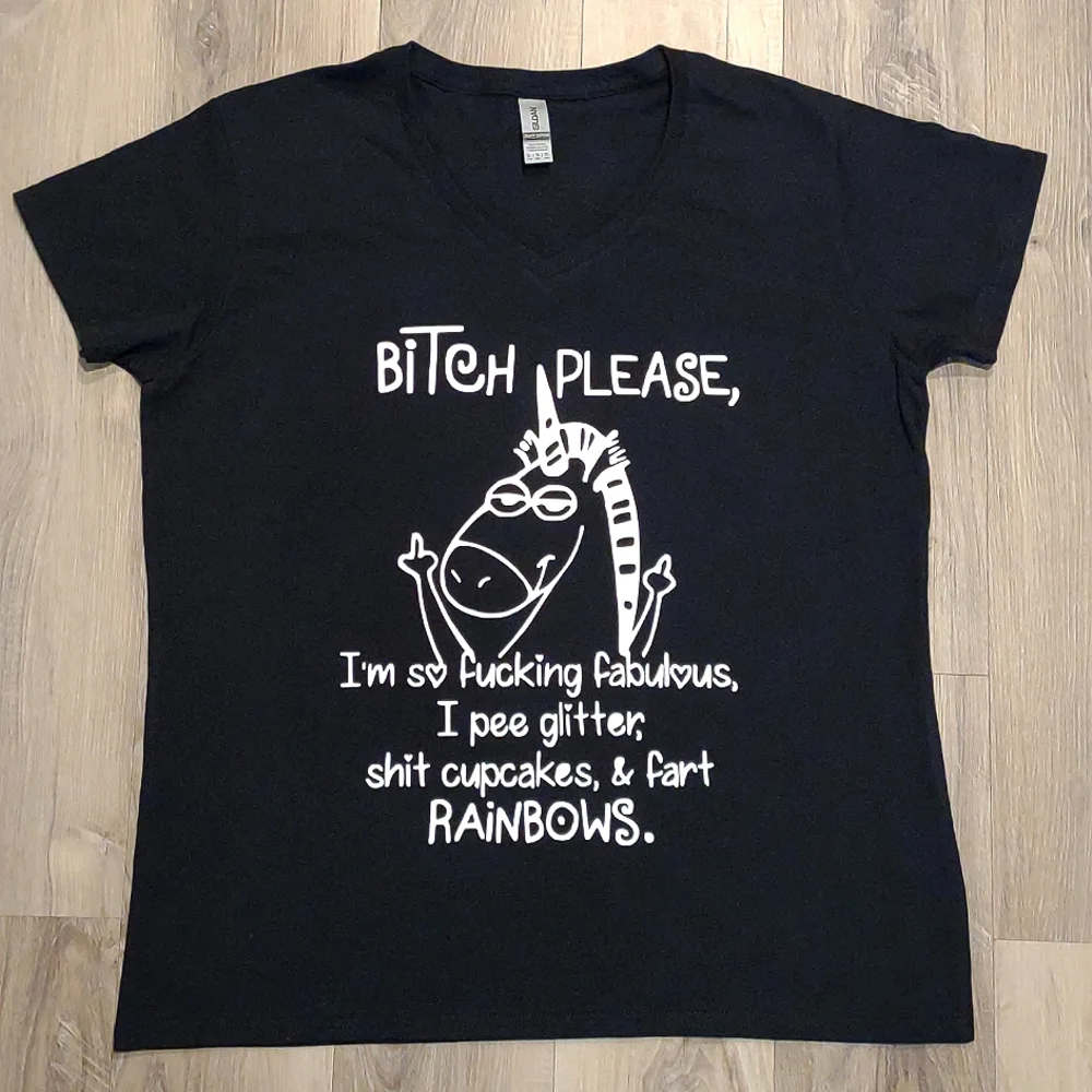 "I'm Fabulous" V Neck Women's T Shirt XL - Picture 1 of 3